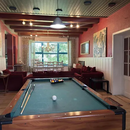 Gruppenhaus In 펜션 *